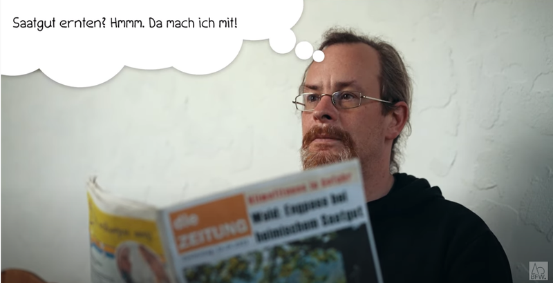 Günther liest eine Zeitung, sein Gedanke ist in einer Sprechblase zu sehen