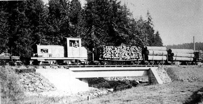 Gebus-Motorlokomotive Nr. 586 auf der Schwarzach-Brücke bei Spiegelau im Jahre 1926
