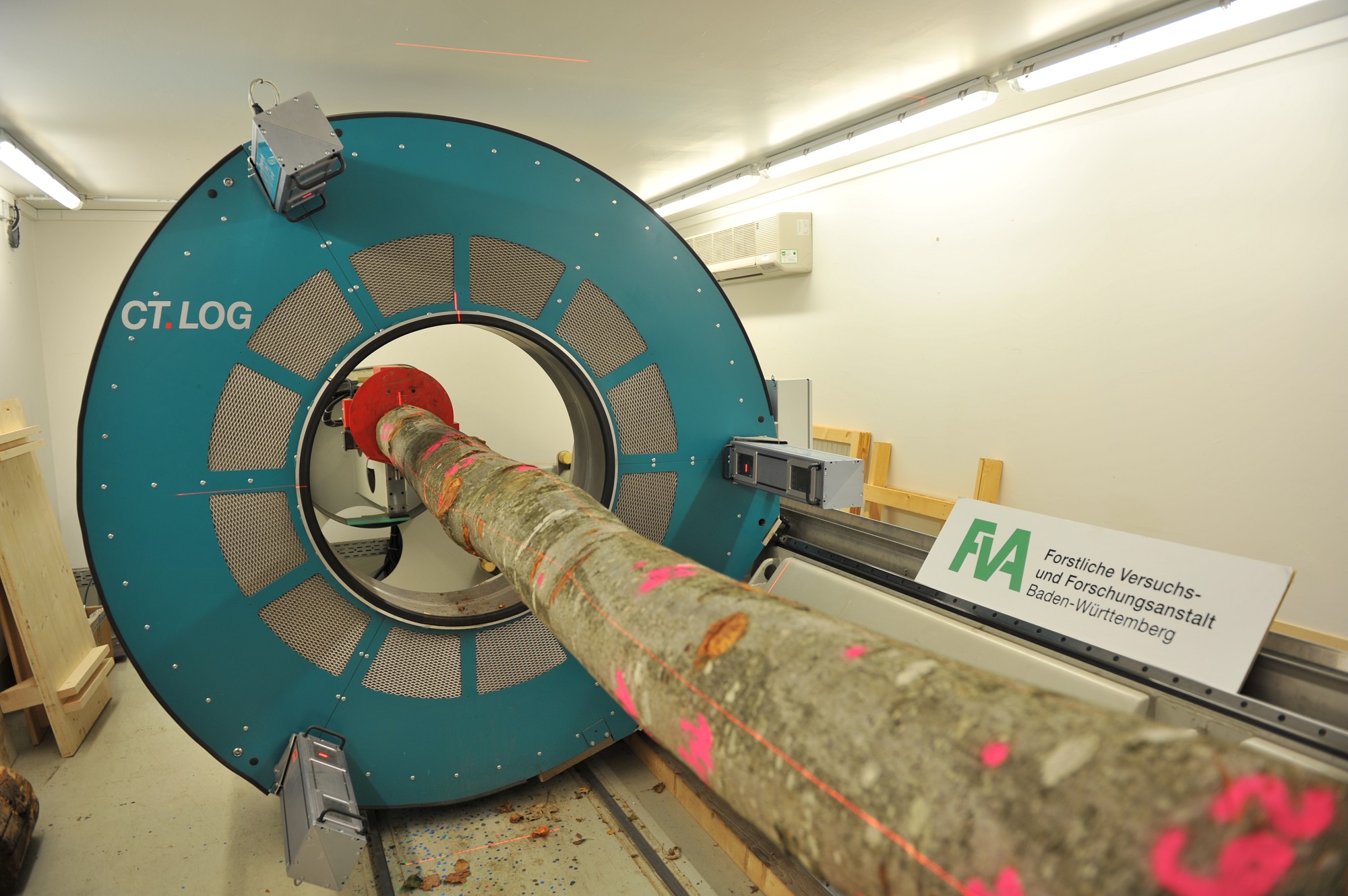 Knstliche Intelligenz in der Holzforschung - waldwissen.net