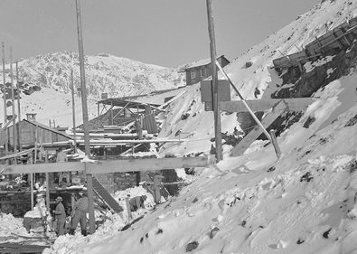 Bau des Eidgenössischen Instituts für Schnee- und Lawinenforschung auf dem Weissfluhjoch
