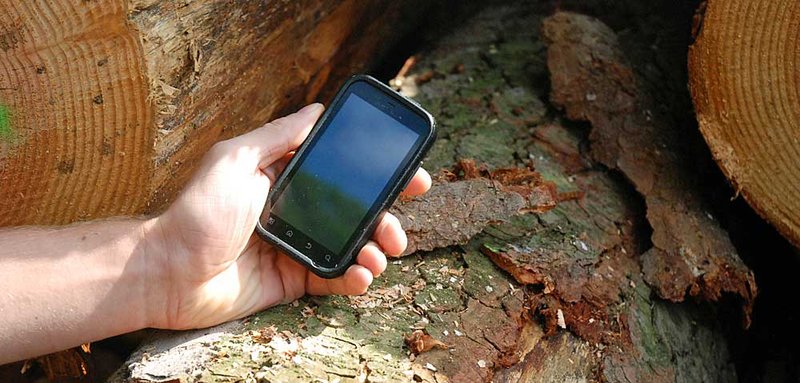 Smartphone im Outdooreinsatz