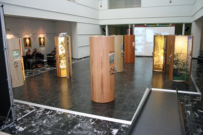 Die Wanderausstellung mit Bodensystem, aufgebaut im Hauptgebäude des Regionalverbandes Ruhr in Essen.