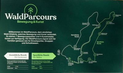 Karte mit den Routen des WaldParcours.
