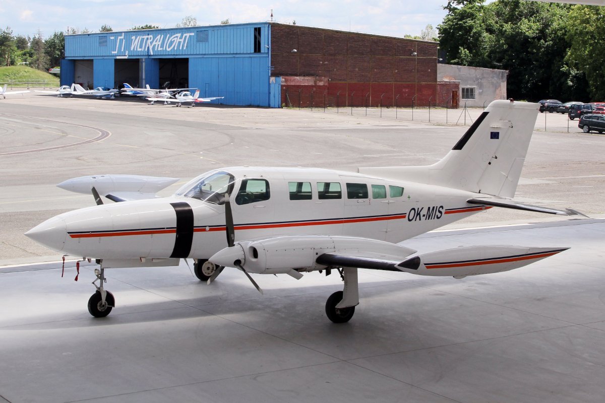 Laubholzschäden erfassen mit Laserscanner und Luftbild 1 Laubholzschäden erfassen mit Laserscanner und Luftbild