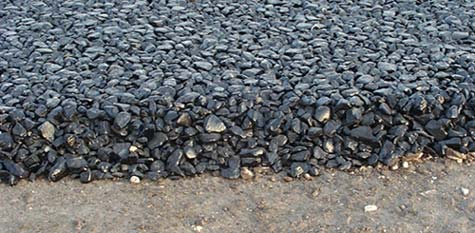 Asphalt. Foto: commons.wikimedia.org/ Author: Estr4ng3d