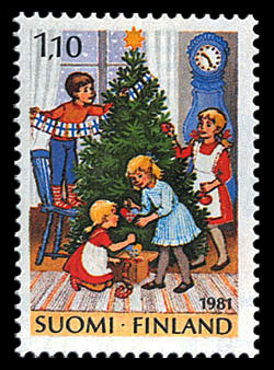 Kinder schmücken den Weihnachtsbaum